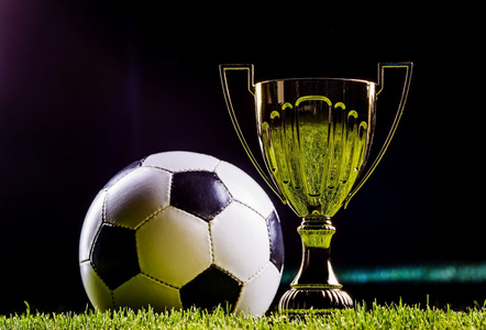 还是小市场 还是小市场