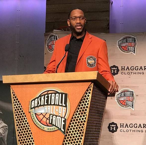 教练团队由 教练团队由