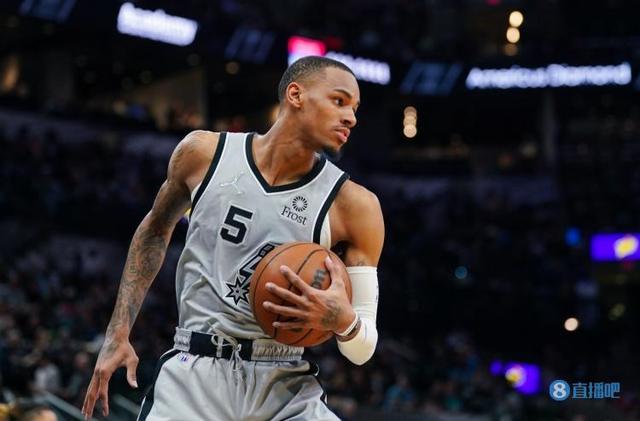 场比赛中 场比赛中